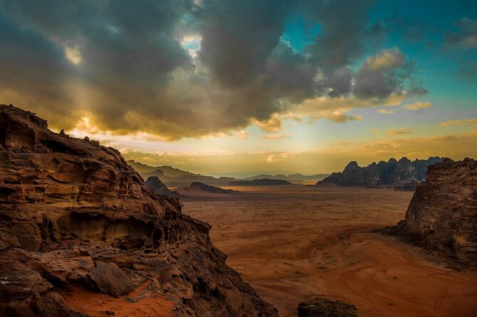 2-Day Private Tour Petra, Wadi Rum and the Dead Sea from Amman - Wadi Rum after Petra: plan the overnight carefully