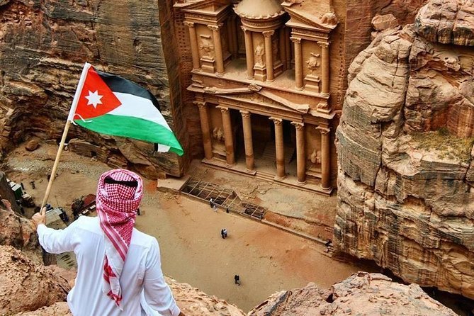2-Day Private Tours in Jordan: Petra, Wadi Rum, and Dead Sea from Amman - A local 4WD ride through Wadi Rum
