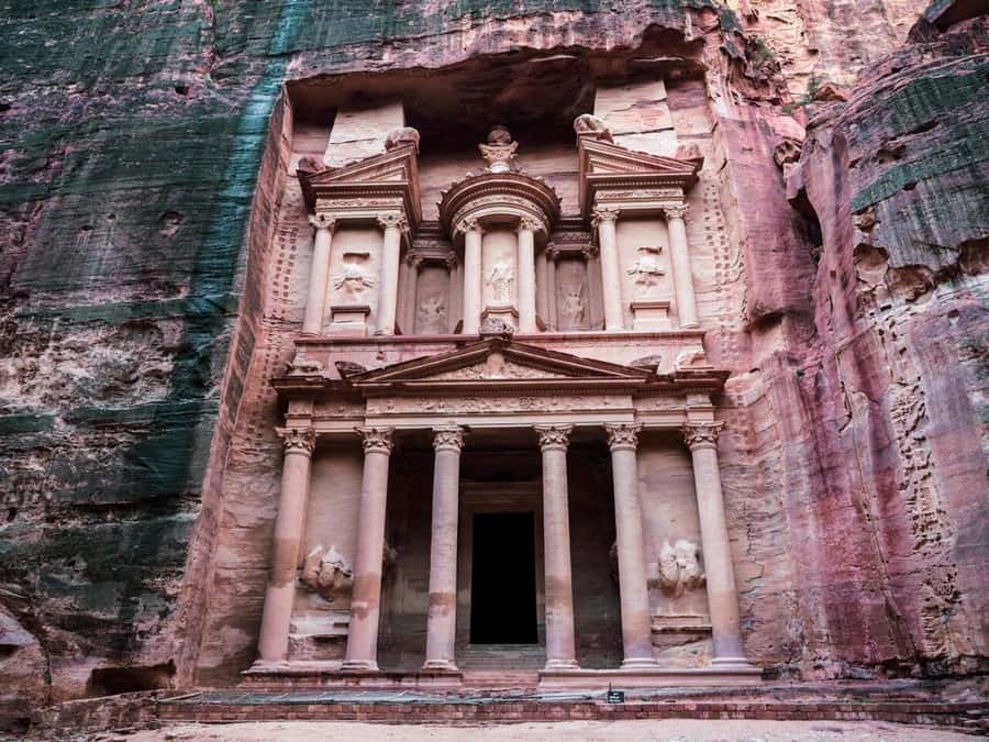 2-Day Tour from Amman to Petra, Wadi Rum, and Dead Sea - Transport, guiding, and the private format