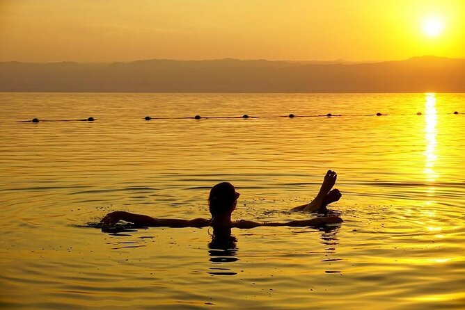 3 Day Tour from Amman Petra Wadi Rum Dana Aqaba and Dead Sea - What the $400 price really covers