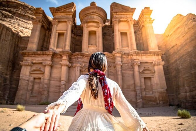 5 Days Private Jordan All Inclusive Tour - Arrival in Amman: a soft landing after the flight