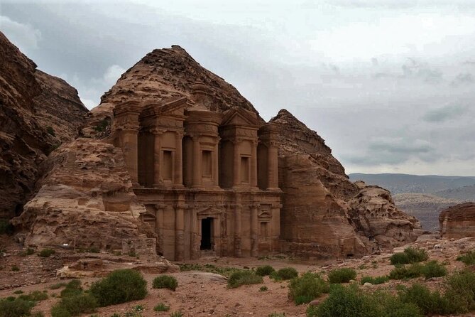 7-Day Private Tour in Jordan: The Treasures Map - Amman begins with ancient stones and sweet knafe