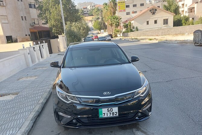 Amman Airport private Transfers From/To multi destinations - What the vehicle and driver service are like