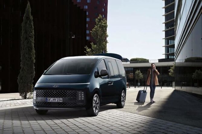 Amman Airport Transfer vice versa - Why the meet-and-greet service matters