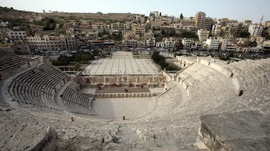 Amman City Tour From Amman - King Abdullah Mosque: fifteen minutes beneath the blue dome
