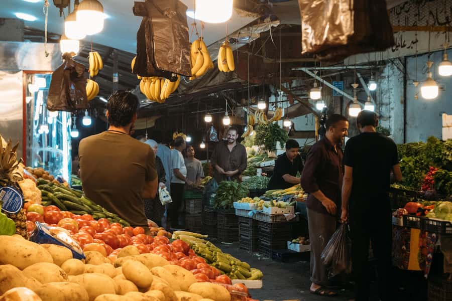 Amman: Guided Food Tour in Downtown - Restaurants, cafes, and family-owned stops