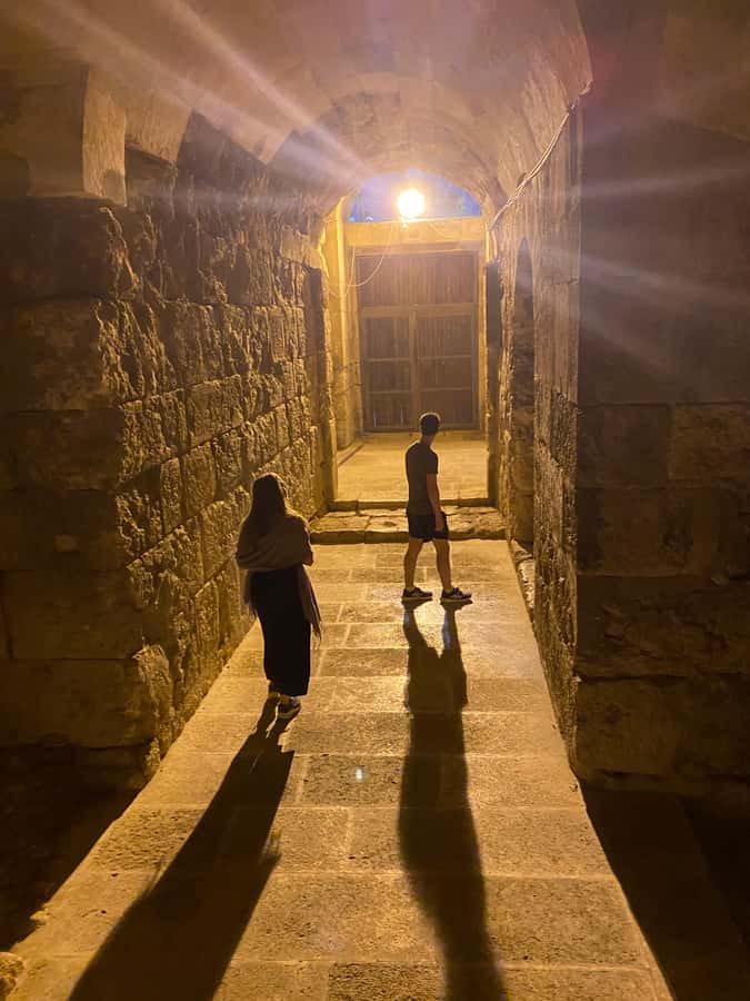 Amman Heritage Tour: Street Food, Local Culture & Art - Grand Husseini Mosque and the role of faith