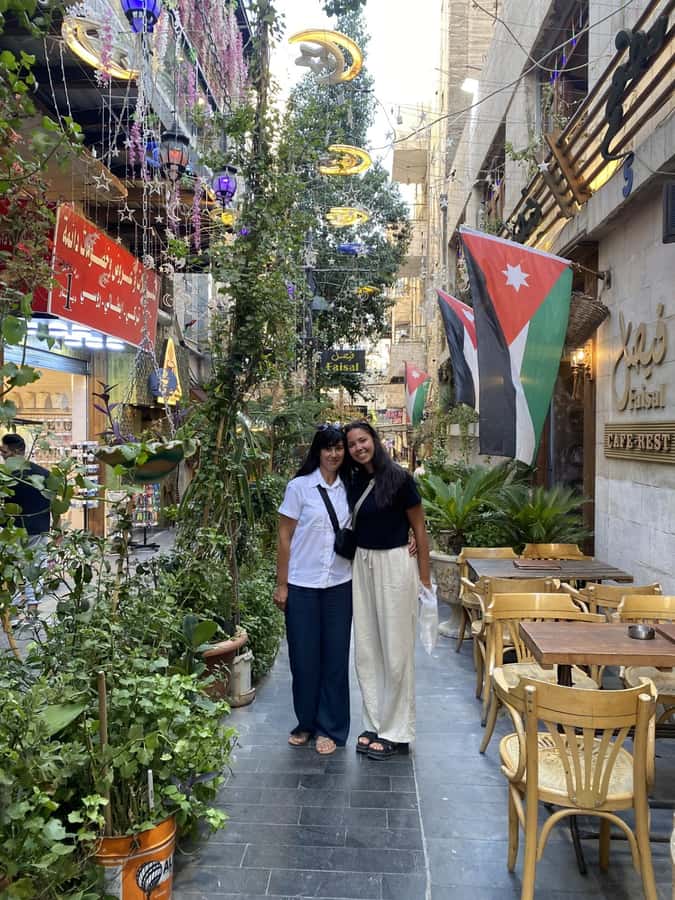 Amman Heritage Tour: Street Food, Local Culture & Art - The guide makes or breaks the experience