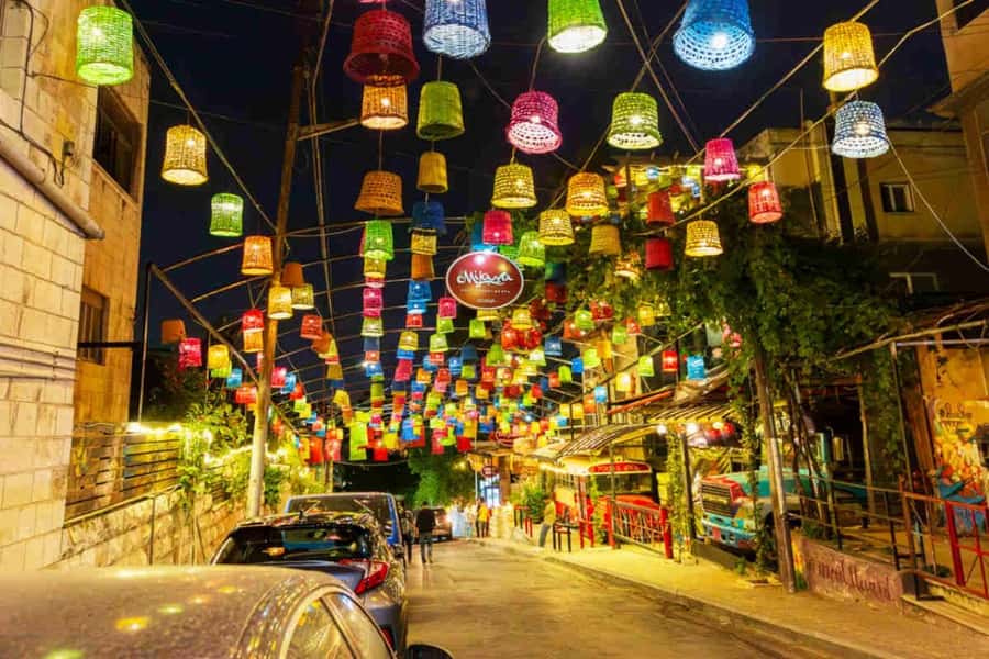 Amman: Hidden Gems & Underground Local Neighborhoods Tour - Art spaces, record stores, and workshops