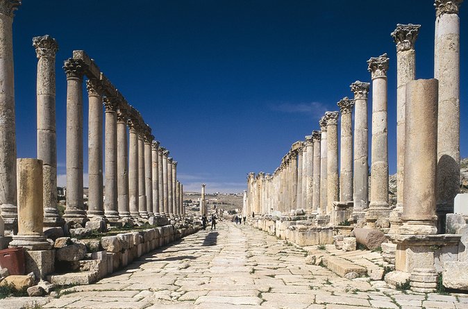 Amman - Jerash - Ajloun - Amman - Jerash: Roman streets beside modern Jordan