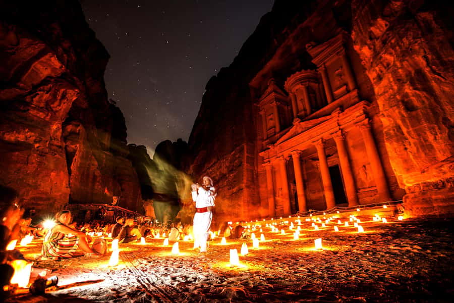 Amman: Petra by Night Tour with Optional Day Visit - Why the private vehicle matters