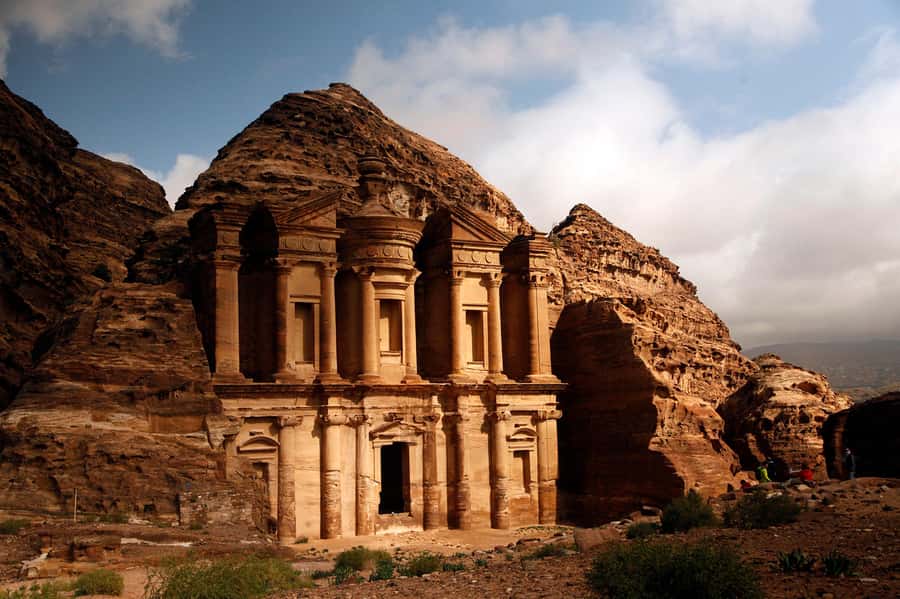 Amman: Petra by Night Tour with Optional Day Visit - The long road from Amman