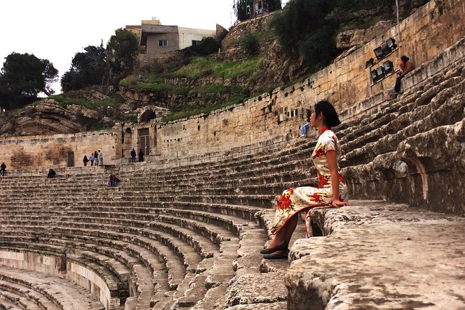 Amman Private City Tour & more. - The driver experience and guide setup
