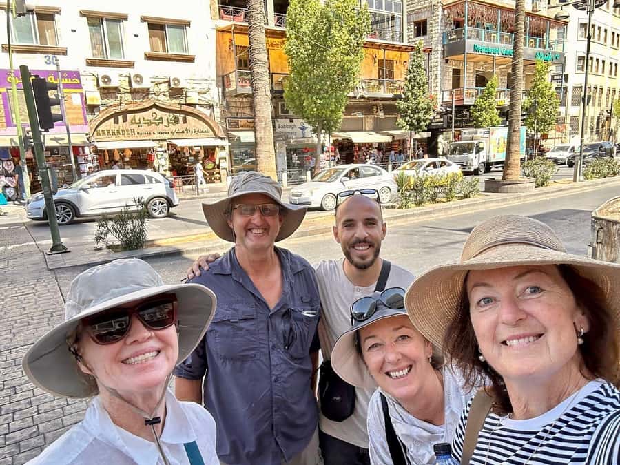 Amman Walking Tour: Hidden Gems, Culture & Street Food - Meeting at Abdali Mall and entering modern Amman
