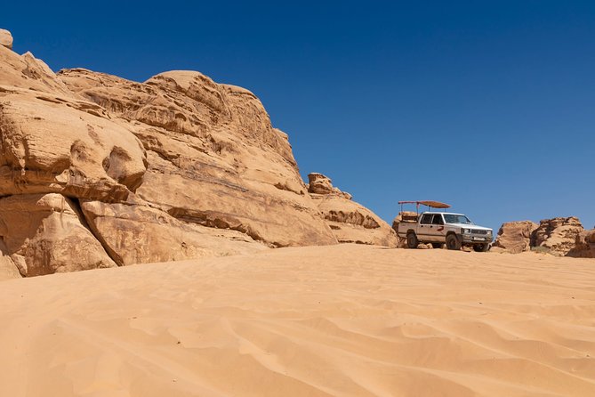 Best of Wadi Rum | Full day jeep tour + overnight in bedouin camp | Pack all-in - Natural arches, canyons, and viewpoints