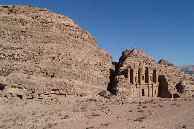 Classic 6 Days Jordan Tour without Hotels - Day 1: A simple arrival in Amman