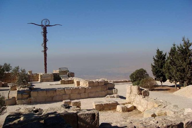 Day Tour to Madaba & Mount Nebo From Amman - Madaba and the sixth-century map at St. George’s Church