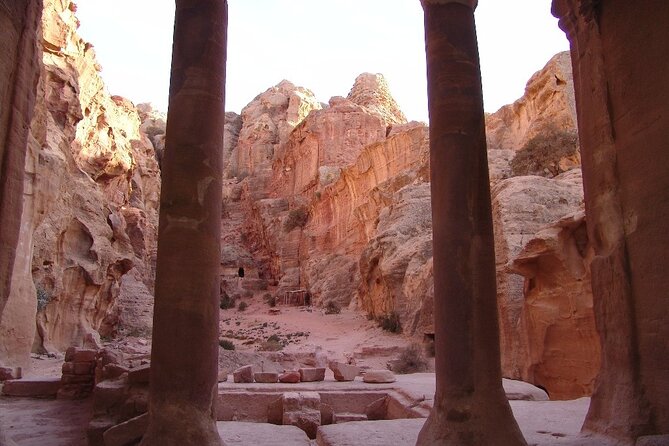 Day Tour to Petra from Dead Sea with lunch - The private format and guide quality