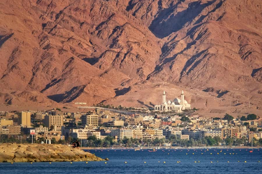 Discover Aqaba in Style: A 3-h City Tour by Car with meal - Guides, communication, and comfort