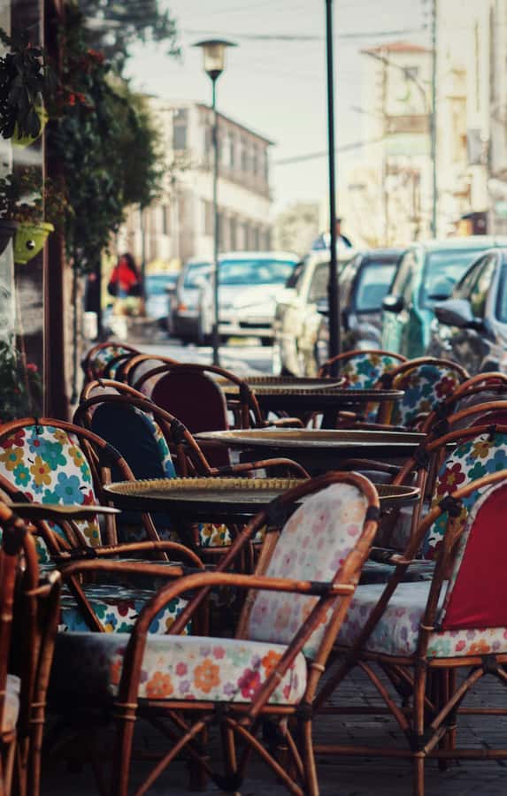 Discover Aqaba in Style: A 3-h City Tour by Car with meal - Who should book this Aqaba tour?