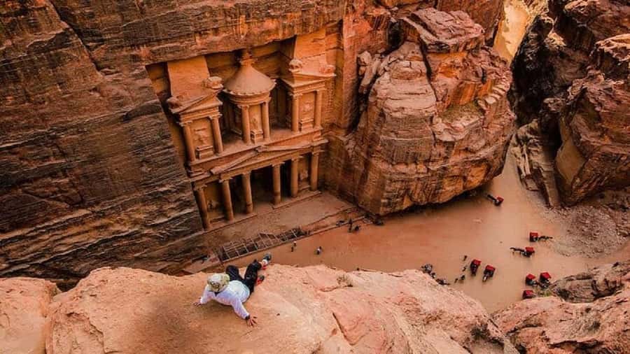 Fom Dead sea / Swemeh: Private Day Tour to Petra & Wadi Rum - Who should book this day trip?