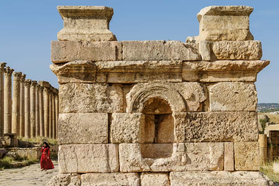 From Amman : Full day tour - Jerash and the Dead sea. - Two hours at Jerash: enough, but not generous