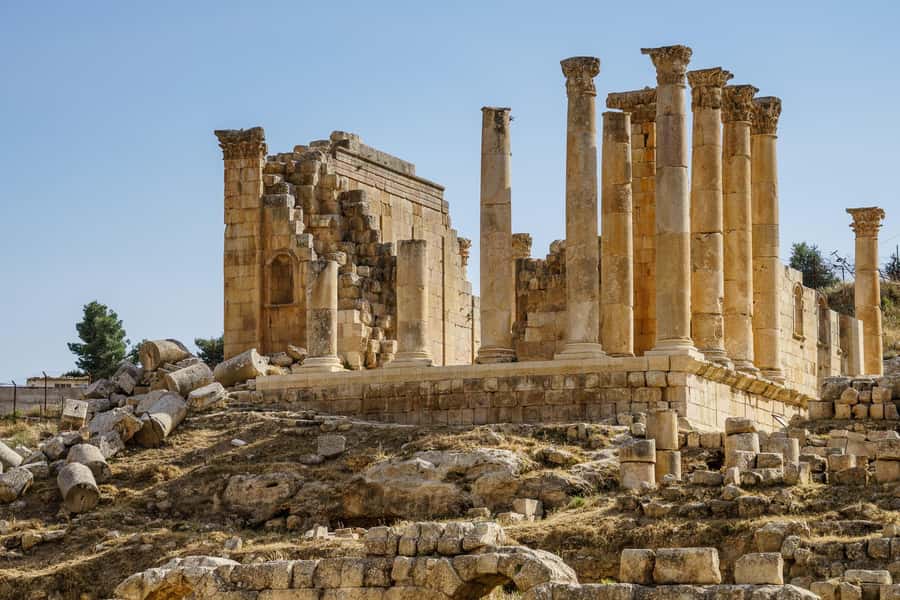 From Amman : Full day tour - Jerash and the Dead sea. - Descending to the Dead Sea