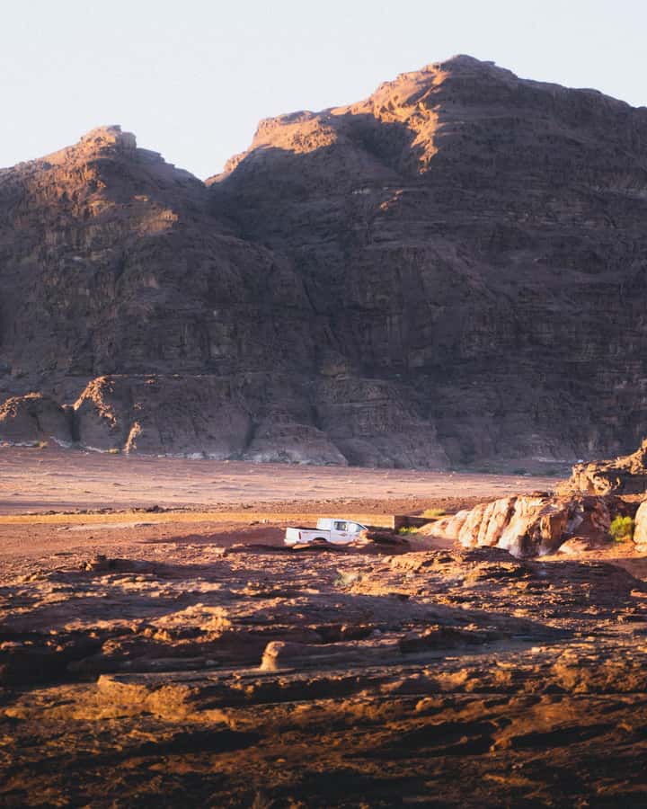 From Amman: Private or sharing Petra &Wadi Rum Full day Tour - Crossing into Wadi Rum’s wide-open desert