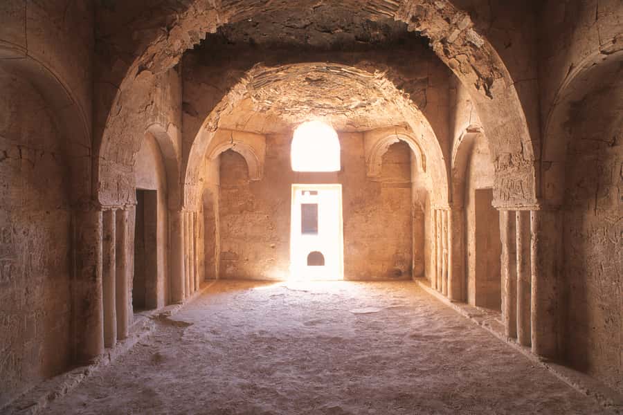 From Amman: Umayyad Desert Castles Tour with Transfer - What the six-hour schedule feels like