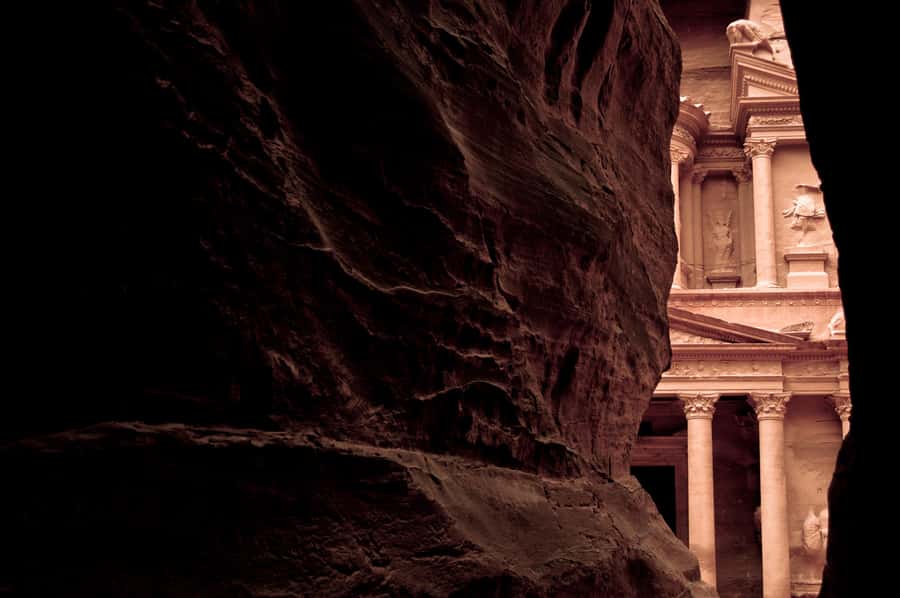 From Aqaba: Petra 1 Day Tour - Roman Theater, temples, tombs, and open exploration