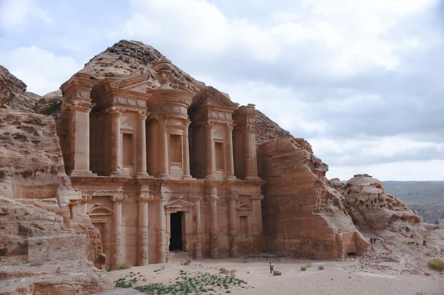 From Aqaba: Private Day Tour to Petra - Lunch in Wadi Musa and an hour at Little Petra