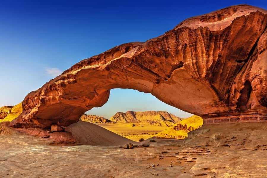 From Eilat: 2-Day Petra & Wadi Rum Tour with Camp Stay - Lunch In Petra And The Road To Wadi Rum