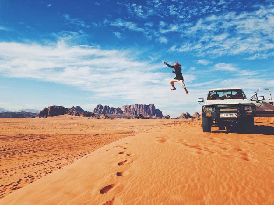 From Eilat: 2-Day Tour of Petra, Wadi Rum & Aqaba - Bedouin glamping with useful comforts