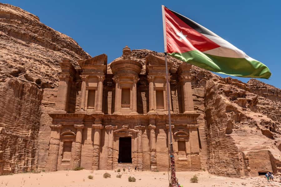 From Eilat: Petra Full-Day Guided Tour with Transfers - What two and a half hours at Petra really means