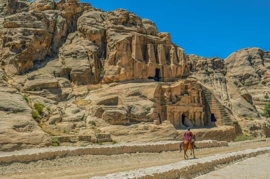 From Eilat: Petra Guided Full-Day Trip with Lunch - Crossing the Arava border