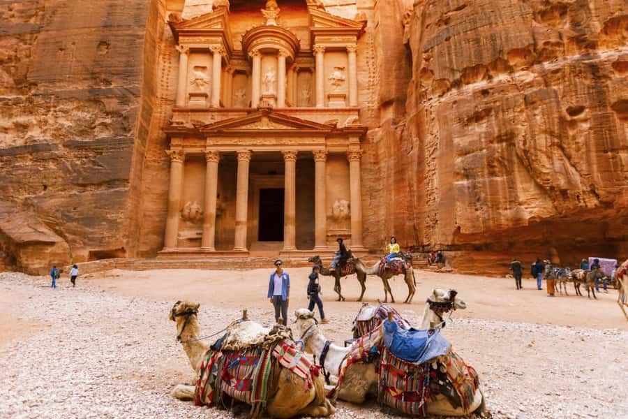 From Tel Aviv: Full-Day Trip to Petra with Roundtrip Flights - Jordanian food and the lunch question