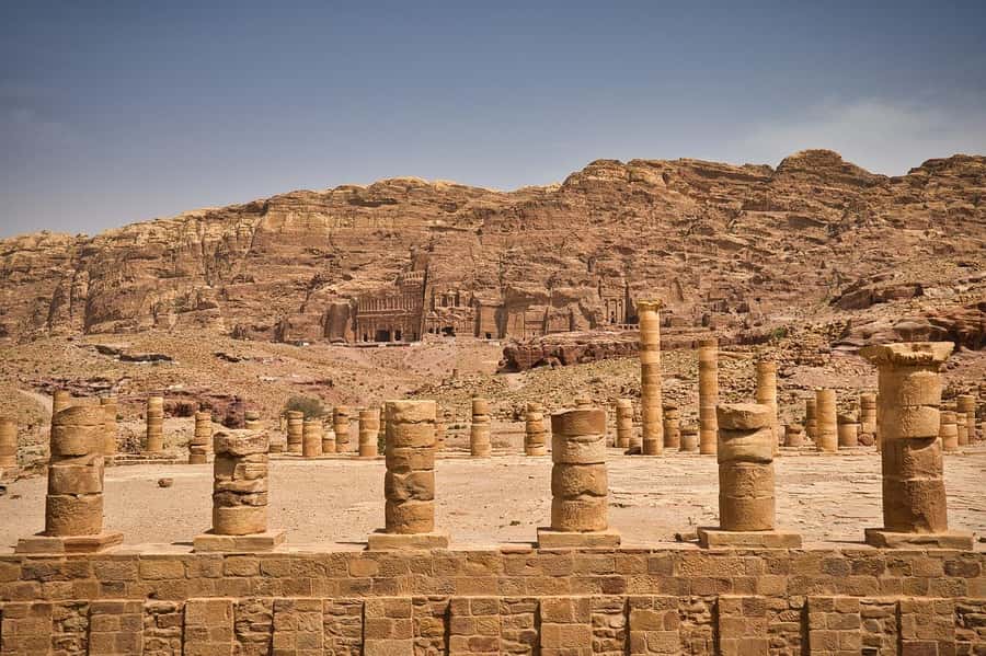 From Tel Aviv: Petra Guided Day Tour with Return Flights - The 2.5-Hour Drive Through Southern Jordan