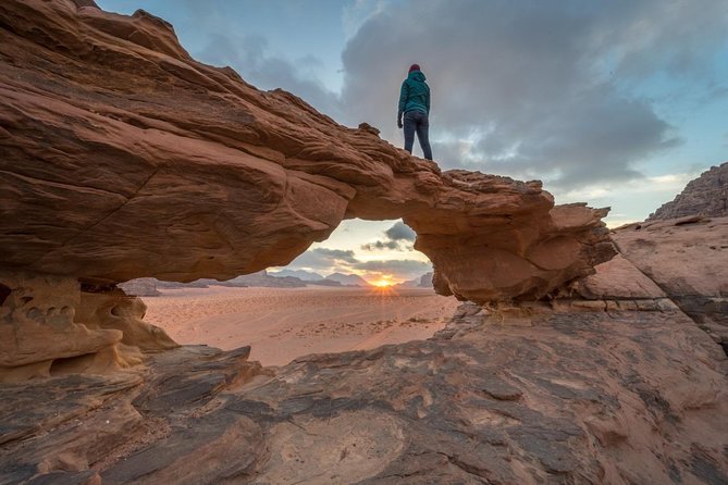 Full-Day Jeep Safari "Wadi Rum Highlights!" w/ Bedouin Lunch - Starting at the Wadi Rum Rest House