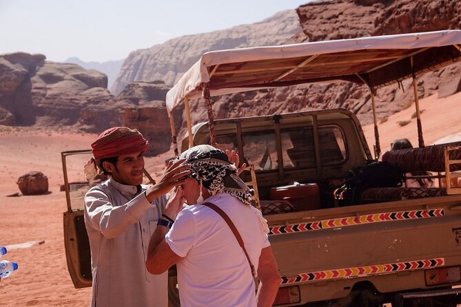 Full Day Jeep Tour in Wadi Rum (incl. Bedouin picnic lunch) - A Bedouin lunch after the canyon walk
