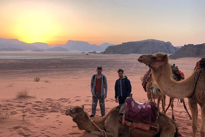 Full-Day Jeep Tour & Overnight - Jebel Khazali and the red dunes