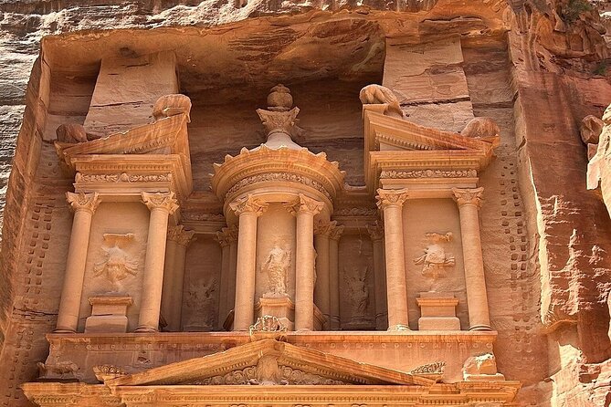Full-Day Private Tour in Petra and Wadi Rum from Aqaba - Why combine Petra and Wadi Rum from Aqaba?