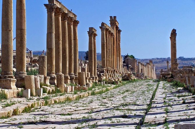Full Day Tour : Jerash, Ajloun, Umm Qais - What the private car adds to the day