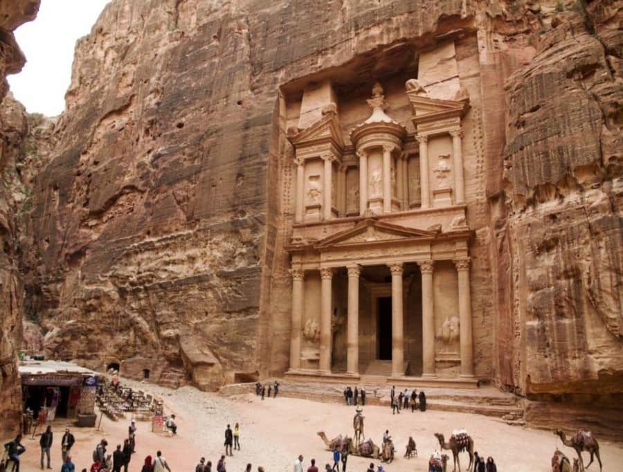 Full-Days Tours Petra from Amman - Entering Petra through the Siq