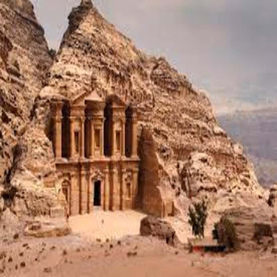 Full-Days Tours Petra from Amman - What an optional local guide adds