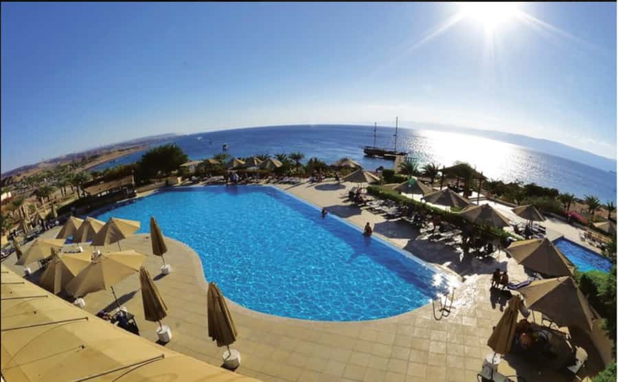Glass Boat & Snorkeling with day use of Berenice Beach Club - How the timing works in real terms