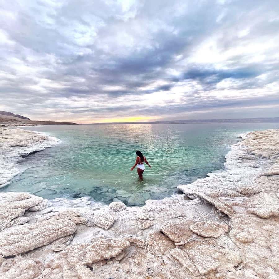 Half Day Tour Dead Sea , Pink Lake, Crystal beach From Amman - Pink Lake and Crystal Beach: The Extra Stops to Clarify