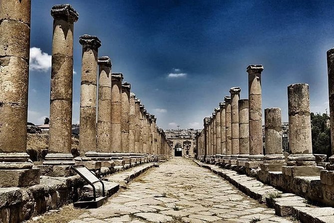 Half Day Tour to Jerash - The Oval Plaza and colonnaded street