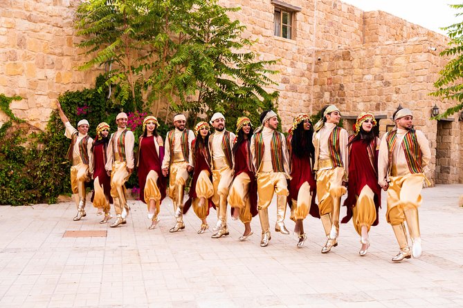 Henna Fantasia - Jordan Folklore Night - A Jordanian evening after the Petra gates close