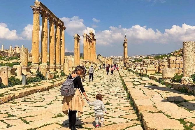 Jerash one day tour from Amman - The ride from Amman in a private car