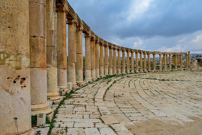 Jerash Sightseeing transportation from Amman - Temple of Artemis: impressive architecture in a compact visit